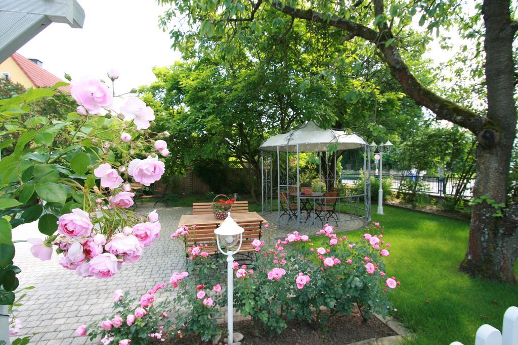 Hotel Ambiente Lich Dış mekan fotoğraf